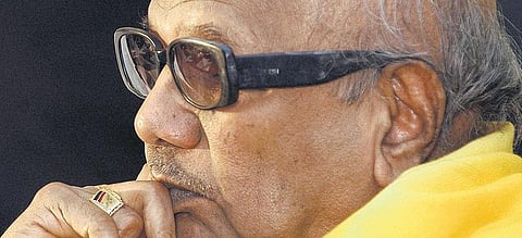 அவர் வரலாற்றில் இருக்கிறார்!