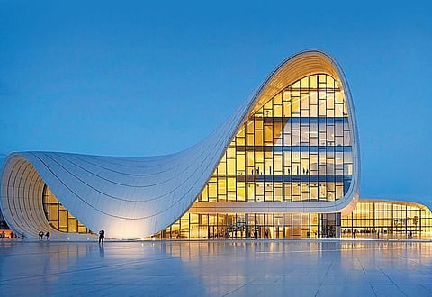 ஜஹா ஹதீத்: மாயாஜாலக் கட்டுமானங்களின் அரசி﻿