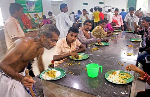 ‘ஆஹார்’ திட்டத்தின் கீழ் ரூ.5-க்கு சாப்பாடு﻿: ஒடிசாவில் கூடுதலாக 100 மலிவு விலை உணவகங்கள் திறப்பு﻿