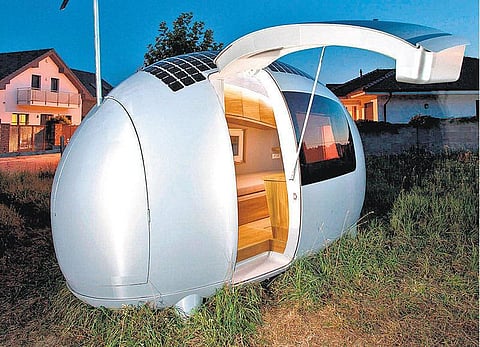 டயனோசர் முட்டைக்குள் வீடு!﻿