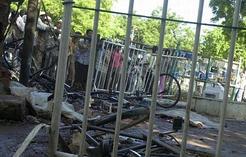 மாலேகான் குண்டுவெடிப்பு வழக்கில் 8 பேரும் விடுதலை