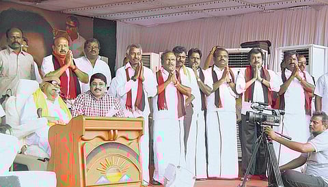 ஜாதி, சமயமற்ற சமநிலையை உருவாக்குவோம்: கடலூர் கூட்டத்தில் கருணாநிதி உறுதி