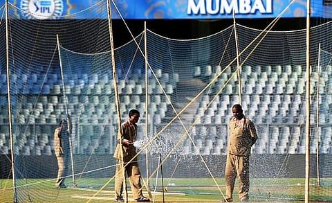 வறட்சியால் பாதித்த மகாராஷ்டிரத்தில் ஐபிஎல் நடத்தக் கூடாது: உச்ச நீதிமன்றம் திட்டவட்டம்