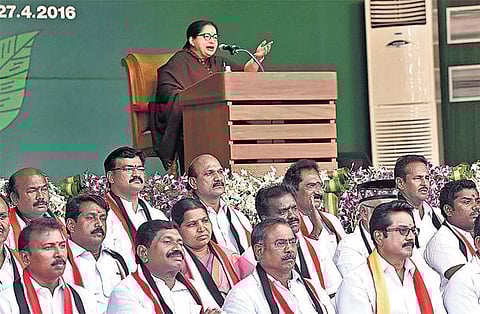 முல்லை பெரியாறு, ஜல்லிக்கட்டில் திமுக துரோகம்﻿: ஜெயலலிதா குற்றச்சாட்டு