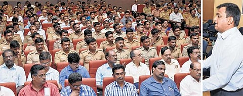 சென்னையில் தேர்தலை கண்காணிக்க கூடுதலாக 32 குழுக்கள் உருவாக்கம்﻿: மாவட்ட தேர்தல் ஆணையர் தகவல்﻿