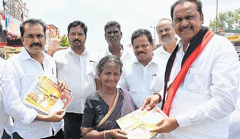 குரோம்பேட்டை அரசு மருத்துவமனையை தரம் உயர்த்த நடவடிக்கை: பல்லாவரம் தொகுதி வேட்பாளர்கள் போட்டிபோட்டு வாக்குறுதிகள்