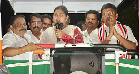 அதிமுக தேர்தல் அறிக்கையால் மரண பயத்தில் திமுக உள்ளது﻿: நடிகை விந்தியா பேச்சு﻿