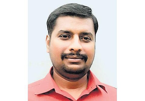 மடத்துக்குளம் பாஜக கூட்டணி வேட்பாளர் திடீர் விலகல்﻿: ஜெ. முன்னிலையில் அதிமுகவில் இணைந்தார்﻿