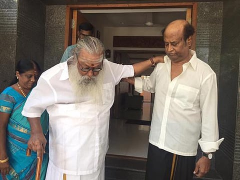 ரஜினியின் எளிமை: எழுத்தாளர் பாலகுமாரன் நெகிழ்ச்சி