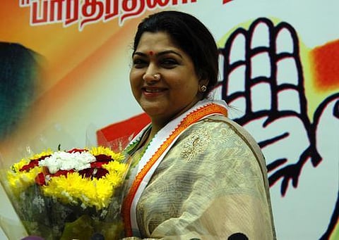 மின்சாரம், தாதுமணல், முட்டை என﻿﻿ அதிமுக ஆட்சியில் அனைத்திலும் ஊழல்: கோபியில் குஷ்பு பிரச்சாரம்