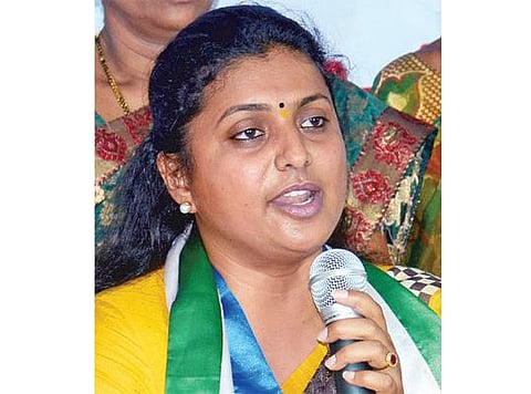 சந்திரபாபு நாயுடு முதல்வராகும் போதெல்லாம் ஆந்திராவில் வறட்சி: எம்எல்ஏ ரோஜா குற்றச்சாட்டு﻿