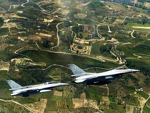 எஃப்-16 போர் விமானங்களை அமெரிக்காவிடமிருந்து வாங்குவதில் பாகிஸ்தான் தோல்வி