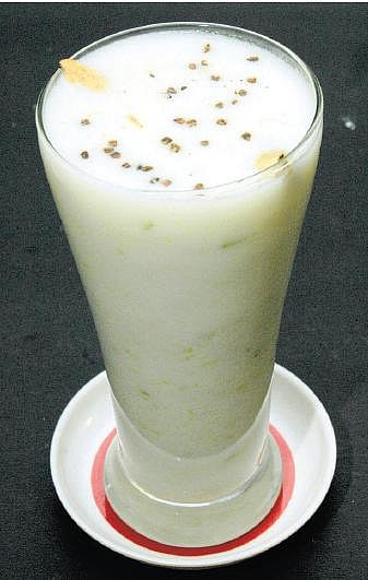 மாங்காய் லஸ்ஸி