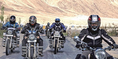 மகளிர் மட்டும்﻿﻿