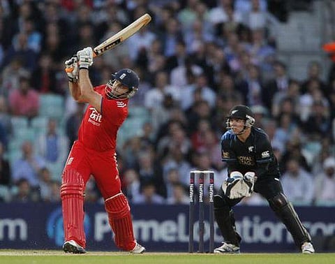 திராவிட்-கங்குலி சாதனை ரன் குவிப்பை முறியடித்த லம்ப், வெசல்ஸ்