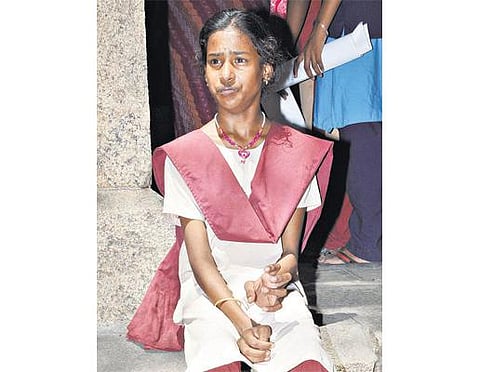 சீட் மறுக்கப்பட்ட மாற்றுத்திறன் மாணவி 1 மணி நேரத்தில் அரசு பள்ளியில் சேர்ப்பு﻿: பொதுநலன் வழக்கானது﻿﻿ ‘தி இந்து’ செய்தி