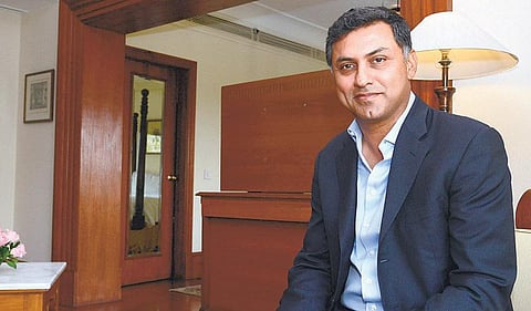 சாப்ட்பேங்க் தலைவர் பதவியில் இருந்து நிகேஷ் அரோரா ராஜினாமா