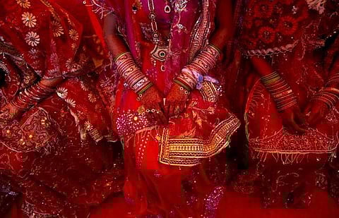 இந்திய பெண்களில் 3-ல் ஒருவருக்கு 18 வயதுக்குள் திருமணம்﻿ நடக்கிறது: 2011 மக்கள் தொகை கணக்கெடுப்பில் தகவல்﻿