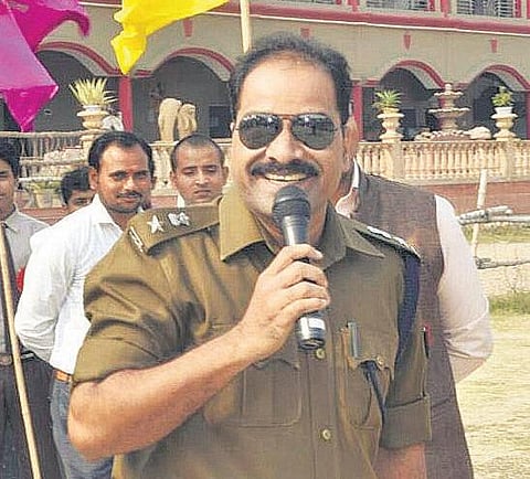 யூ.பி.எஸ்.சி. தேர்வை வென்றவர்கள்- 5: பிசியோதெரபி கிளினிக் நடத்திக்கொண்டே ஐ.பி.எஸ். ஆனவர்!﻿