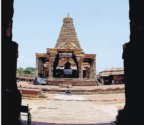 கோயில் இல்லாத ஊரில்﻿