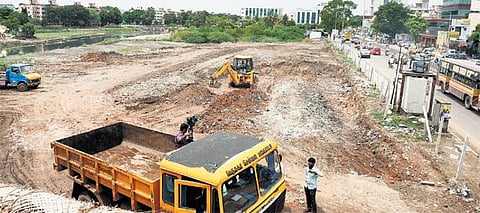 சென்னை மாநகராட்சி சார்பில் திறக்கப்பட உள்ள﻿ அம்மா வாரச் சந்தையில் 114 கடைகள்: தோட்டக்கலைத் துறை 24 கடைகளைத் திறக்கிறது﻿