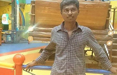 ராம்குமாரின் பேஸ்புக் பக்கத்தை முடக்காத போலீஸார்﻿