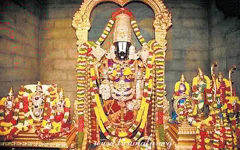 பொன்மாலையை விஞ்சிய மண்மலர்!﻿