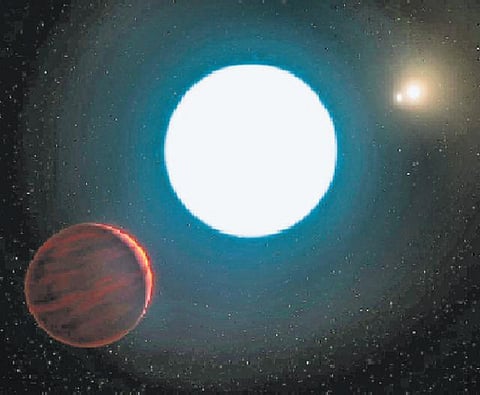 3 சூரியன் கொண்ட விசித்திர கிரகம்﻿: விண்வெளி ஆராய்ச்சியாளர்கள் கண்டுபிடிப்பு﻿