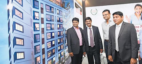 ‘லிவிங் ஸ்பேஸஸ் 2016’ வீடு விற்பனை கண்காட்சி﻿: ‘தி இந்து’ கிரடாய் அமைப்பு ஏற்பாட்டில் வர்த்தக மையத்தில்﻿ ஏராளமானோர் பங்கேற்பு; இன்றும் நடக்கிறது﻿