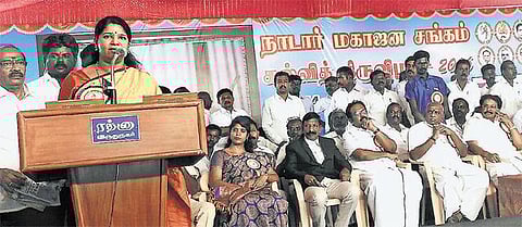 மத்திய அரசின் மதிய உணவு திட்டத்துக்கு காமராஜர் பெயரை சூட்ட வேண்டும்﻿: கனிமொழி வலியுறுத்தல்﻿