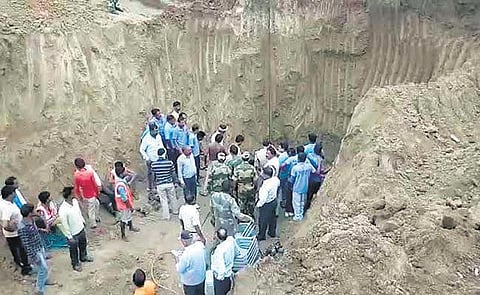 ம.பி.யில் ஆழ்துளை கிணற்றில் விழுந்த﻿ 3 வயது ஆண் குழந்தை சடலமாக மீட்பு﻿