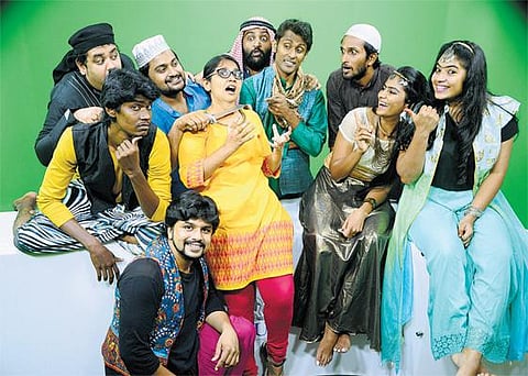 தி இந்து நாடக விழா 2016: ஒரு புதுமையான நையாண்டி நாடகம்﻿