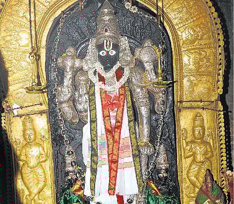 கடுகில் ஏழ்கடல் - மகாவிஷ்ணு உருவத்தில் ஆதிசேஷன் எதைக் குறிக்கிறார்?