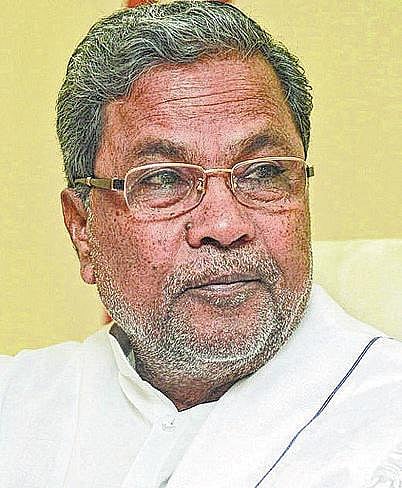 ‘வாட்ஸ் அப்’பில் கர்நாடக முதல்வரை கேலி செய்த இளைஞர்கள் மீது வழக்குப்பதிவு