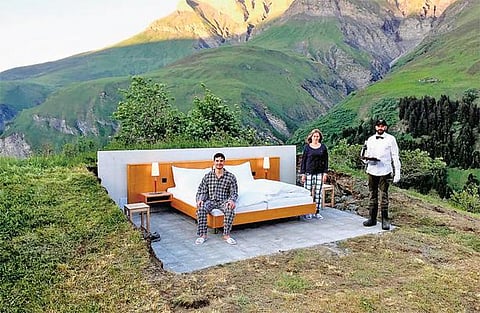 உலக மசாலா: எளிய வாழ்க்கைக்கு ஏராளமாகச் செலவு செய்ய வேண்டுமா?﻿