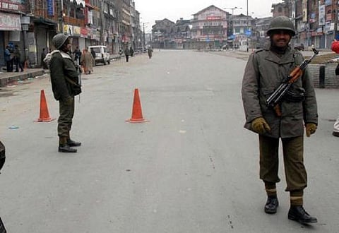 காஷ்மீரில் ஊரடங்கு தொடர்கிறது﻿:30-வது நாளாக மக்கள் பாதிப்பு