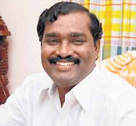 32 தமிழர்களை விடுவிக்காவிட்டால் ஆந்திர நிறுவனங்கள் முன் போராட்டம்:  வேல்முருகன் அறிவிப்பு