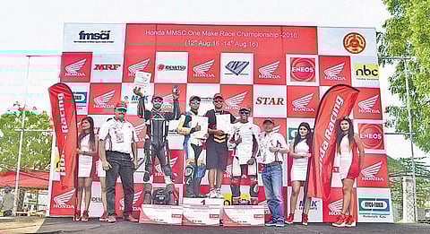 ஹோண்டா மோட்டார் சைக்கிள் பந்தயம்﻿: தமிழக வீரர் மதனகுமார் முதலிடம்﻿