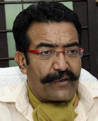 பெண்களை 14 நொடிகள் நோக்கினாலே சிறை: கேரள அதிகாரி பேச்சால் சர்ச்சை