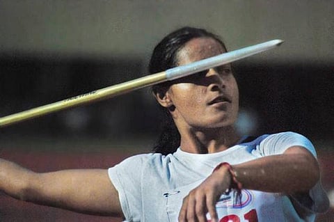 அடடே அறிவியல்:  பாயும் ஈட்டியின் கணக்கு﻿