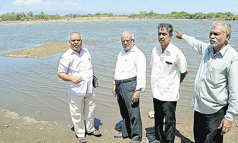 ஓய்வுபெற்றவர்களின் ஓய்வறியாப் பணியினால் பெயரளவில் மட்டுமே இருந்த 51.18 ஏக்கர் குளம் மீட்டெடுப்பு: நிலத்தடி நீர்மட்டம் அபரிமிதமாக உயர்வு