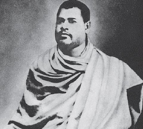 ஆன்மிகச் சேவையின் அடையாளம்