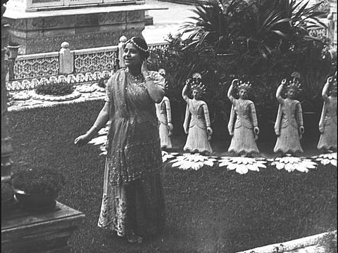 1919-ம் ஆண்டில் தயாரிக்கப்பட்ட இந்திய மவுனத்திரைப்படத்தை பிரான்சிடமிருந்து வாங்கியது இந்தியா