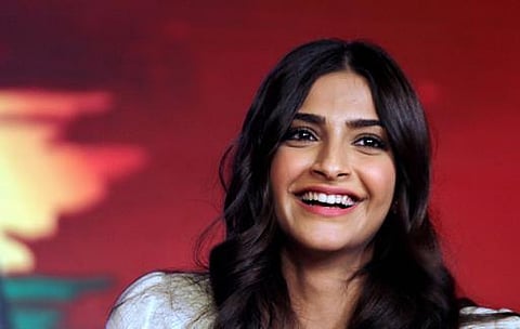 எப்போதும் ஆக்கபூர்வமாக இருக்க விரும்புகிறேன்﻿- சோனம் கபூர்