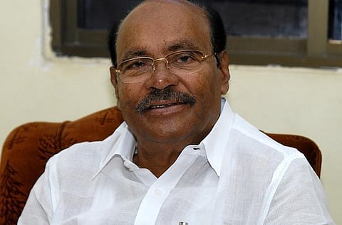 டெங்கு உயிரிழப்புகளுக்கு தமிழக அரசின் சுகாதாரத் துறைதான் பொறுப்பேற்க வேண்டும்: ராமதாஸ்