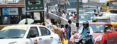 சென்னை - பூந்தமல்லி நெடுஞ்சாலையில் தொடரும் போக்குவரத்து நெரிசல்﻿- போலீஸார் தீவிர ஆலோசனை﻿