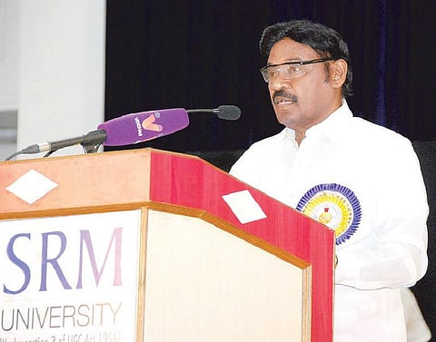 இளைஞர்களுக்குத் தமிழ் ஊட்டும் மன்றம்﻿