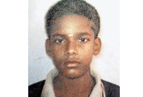 மருத்துவமனையை உறவினர்கள் முற்றுகை﻿: திருவள்ளூரில் மேலும் ஒரு சிறுவன் பலி﻿ - காய்ச்சல் உயிரிழப்பு எண்ணிக்கை 6 ஆனது﻿