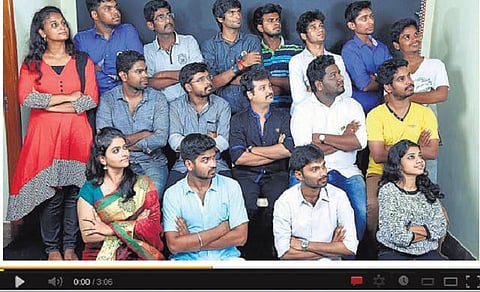 கொஞ்சம் சேட்டை ப்ளீஸ்...!﻿