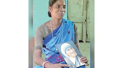 கொல்கத்தாவில் புற்றுநோயை குணமாக்கிய ஒளி: அன்னை தெரசாவின் முதல் அற்புதத்தை வெளிப்படுத்திய பெண்